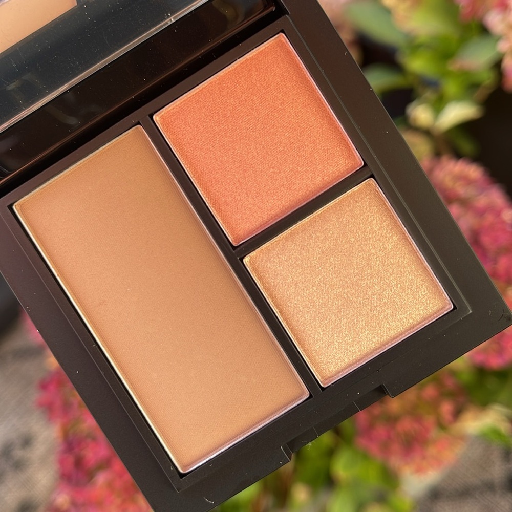 Reina Rebelde - On Your Face Contour + Color Trio Palette